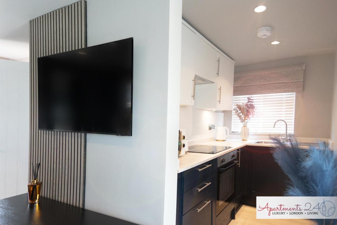 Beautiful Studio Apartment - London Hounslow Esterno foto